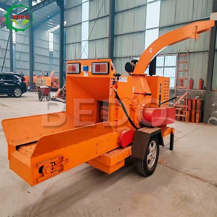 Trailer Mounted Diesel Wood Crusher Machine 150HP for Indonesia Palm Wood and Forestry Waste Mobile Processing