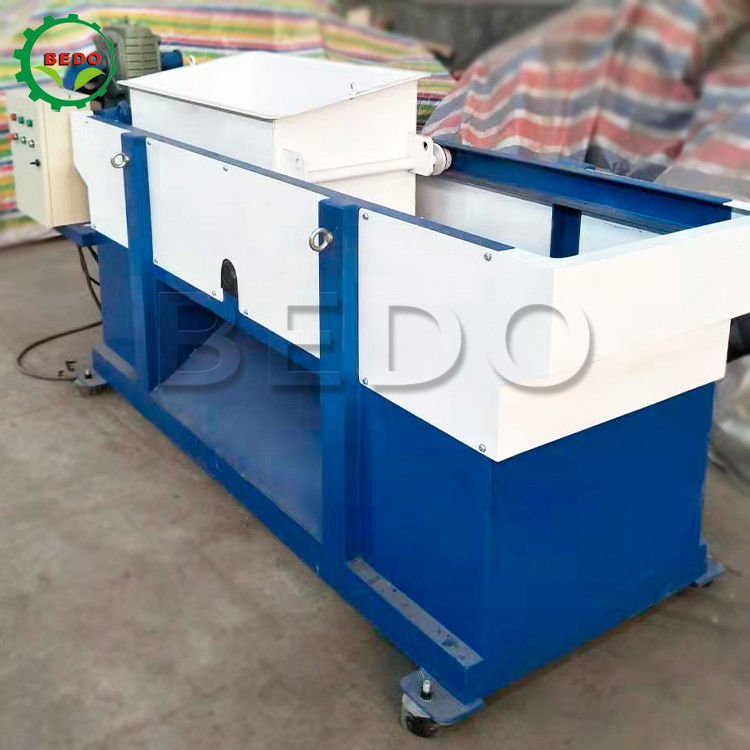 300kg/H آلة أوتوماتيكية لقطع الخشب