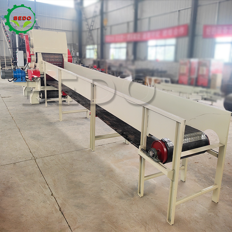 12-15 طن / ساعة سعة الديزل الخشب شرير آلة 25-35mm حجم رقاقة صناعية شرير الثقيلة