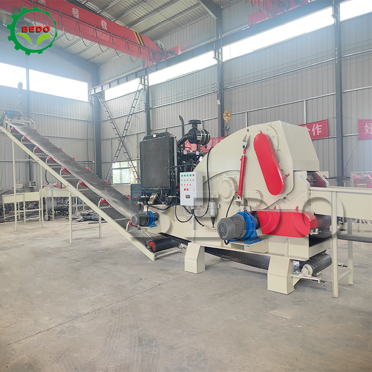محرك الديزل 235HP معتمد من قبل CE آلة شيكر الخشب الصناعية طبل النوع المزيل الثقيل