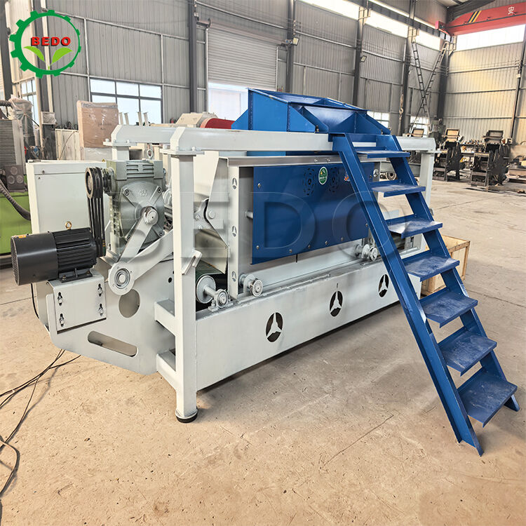 7.5kw آلة طلاء الخشب 125mm عجلة 400kg/h القدرة المعدات المعالجة الخشبية الفعالة