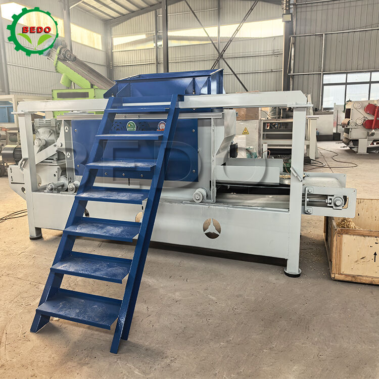 125mm قطر عجلة آلة شاشات الخشب مع 400-500 كجم / ساعة السعة والتشغيل التلقائي