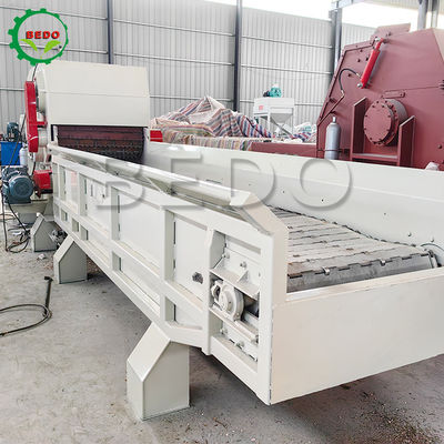 5.5KW 5.5KW طاقة محرك التغذية آلة كسارة الخشب الصناعية مع محرك الديزل / نوع طاقة المحرك الكهربائي