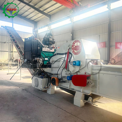ناقل التغذية 235HP محرك هيدروليكي آلة تشيبر الخشب 700x400mm مدخل طبل نوع الممزق الصناعي