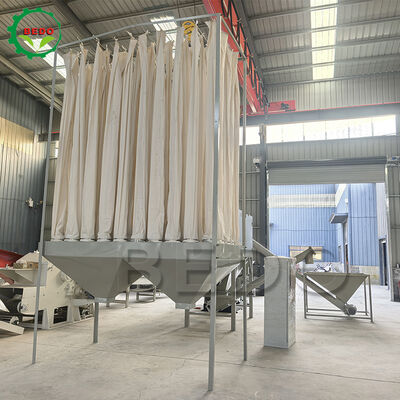 آلة صنع مسحوق الخشب الصناعي مع جمع الغبار ضوضاء منخفضة و 50-200 شبكة دقة