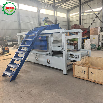 7.5kw آلة طلاء الخشب 125mm عجلة 400kg/h القدرة المعدات المعالجة الخشبية الفعالة